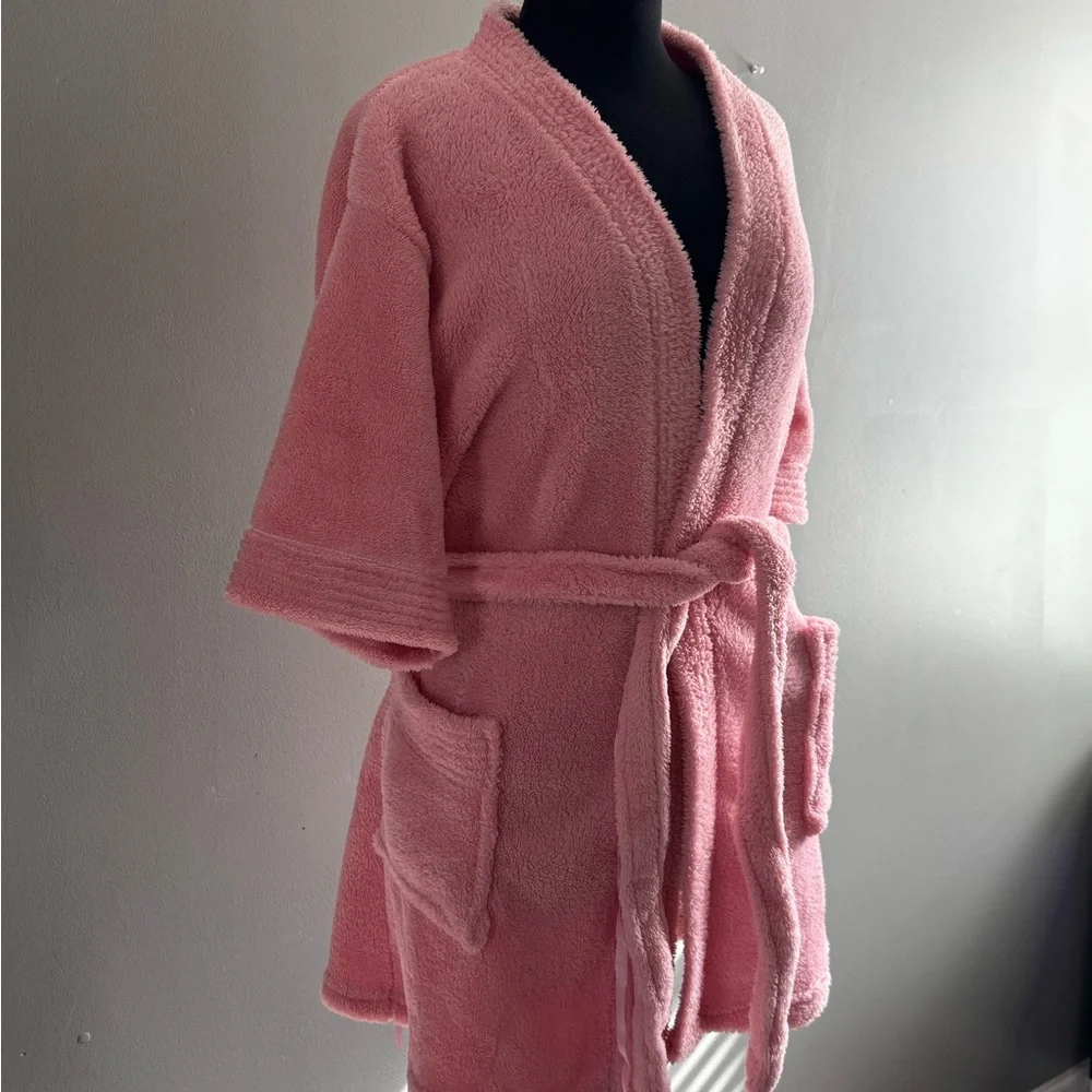Pink Plush Bathrobe - Picture 2 of 3